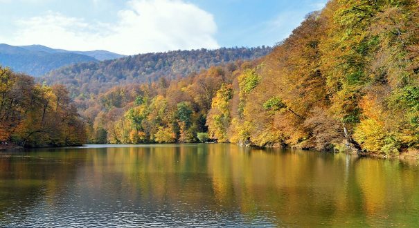 Lake Parz-Armenia