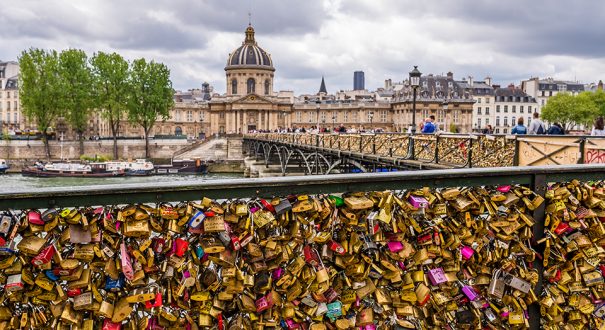 exploring the sights of paris within a few days